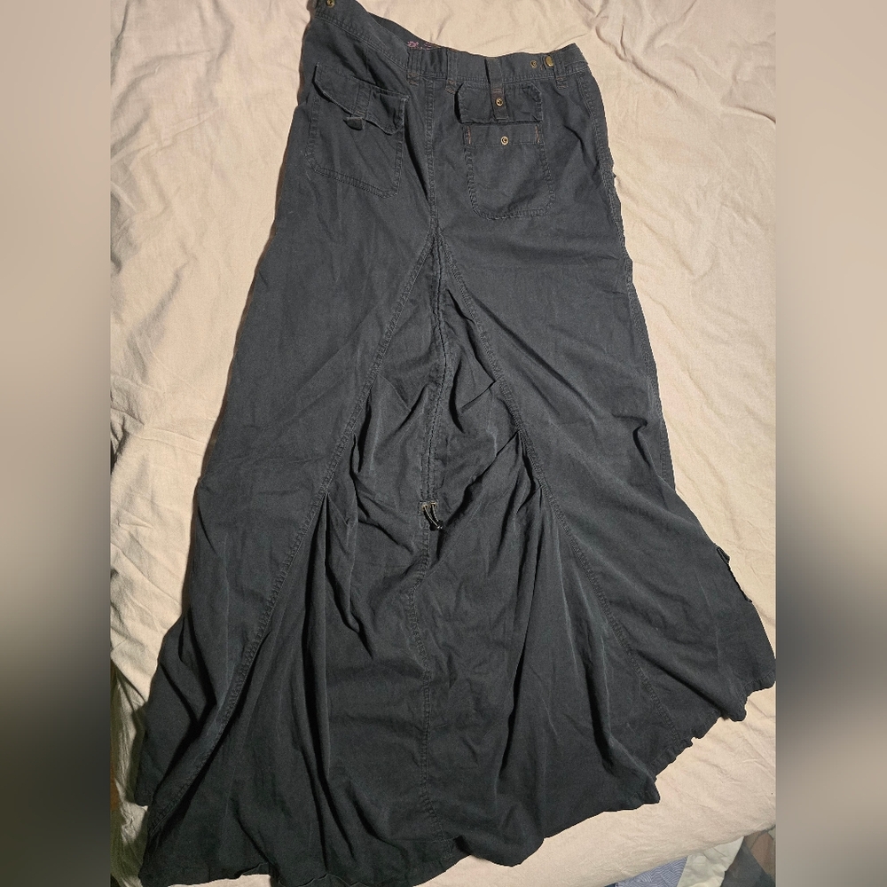 Vintage Black Maxi Cargo Skirt - Picture 6 of 9